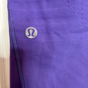 Lululemon SenseKnit High-Rise Running  Tight in the color Purple‎ Sz 12